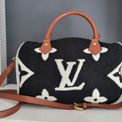 Black And White Handbag (New)