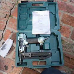 Brand New Only Used One Time Hitachi Inch And A Half Finish Stapler