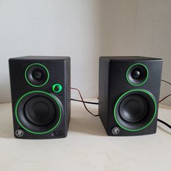Mackie CR3 Powered Speakers 