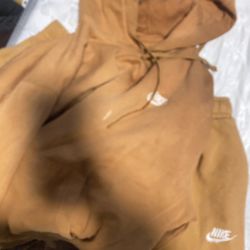 Nike Large Set Send Price 45$ A Little Used 