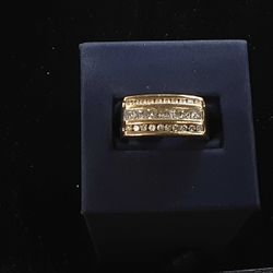 Men's Ring - Yellow Gold 14k (.585) 8.8 grams Size 8.5