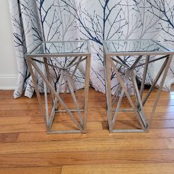 Silver mirror top side table 12x12 h20
