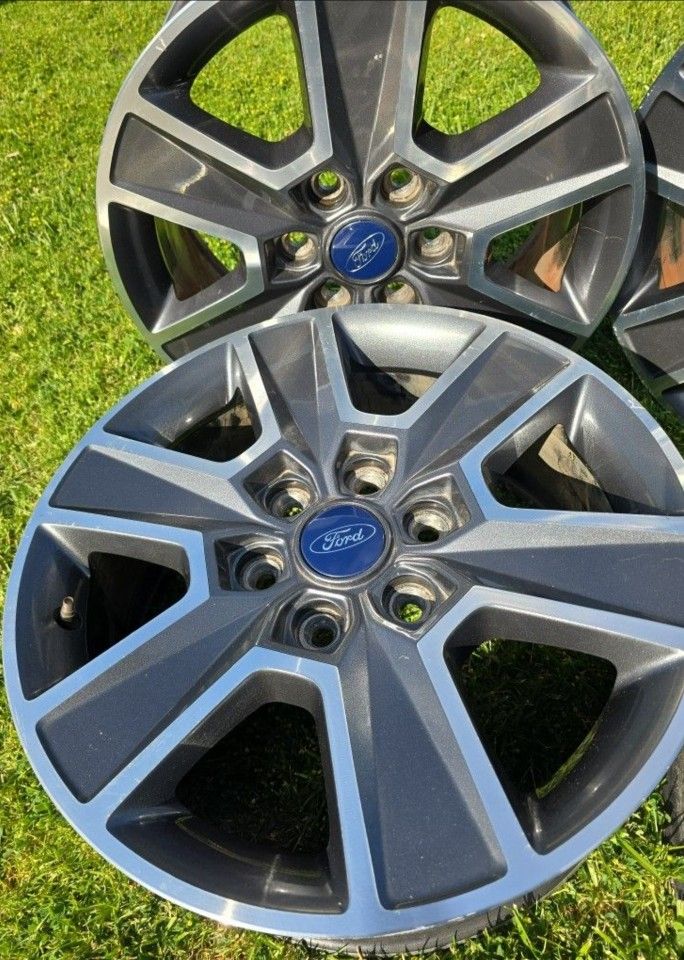 FORD F-150 All 4 RIMS off XLT Great Cond OEM fitment 2015 - 2020