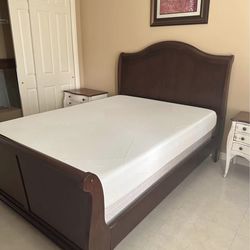 Wood Queen Sleigh Bed with Boxspring *Mattress is not included