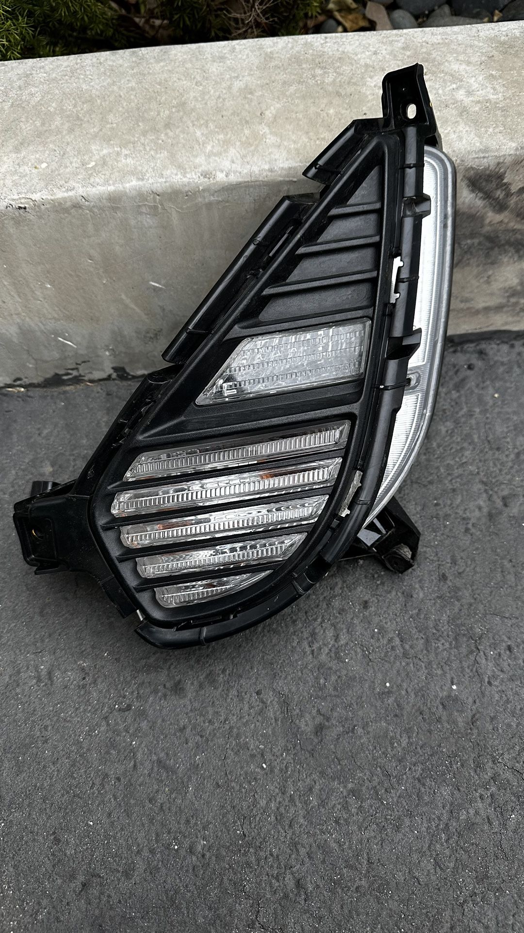 2022-2023 kia Forte left rear turn signal