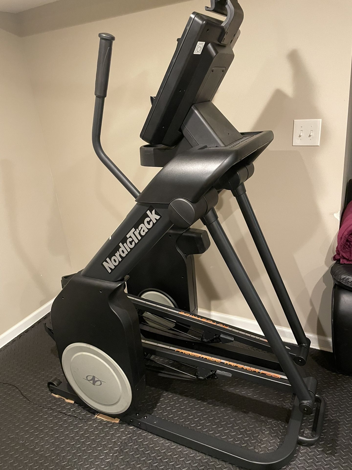 Nordictrack Elliptical FS5I For Sale