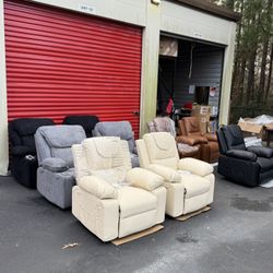 HEAT MASSAGE / MANUAL RECLINER ( Pricing varies across our product range) 