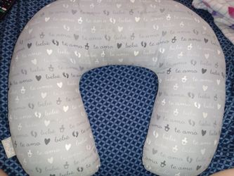 Boppy pillow