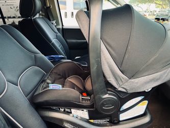 Graco Car Seat With Base