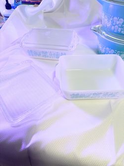 Pyrex Butterprint Baking and Refrigerator Dish