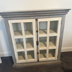 Storage cabinet