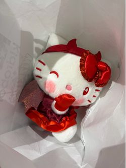 Sdcc 2026 - Kidrobot exclusive devil hello kitty.