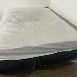 Queen size bed, Box Spring, And Frame!