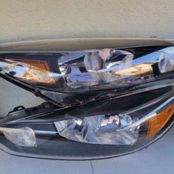 15-18 Ford Focus Headlights LUCES MICAS FAROS Calaveras Focos