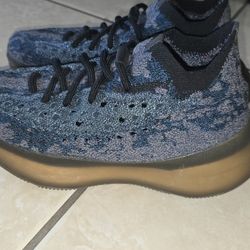 Adidas YEEZY BOOST 380 Size 5