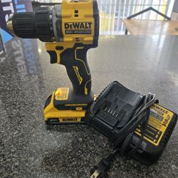DeWalt Drill (DCD794)
