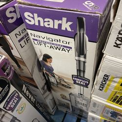 Shark Lift-away