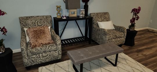 2 accent chairs 