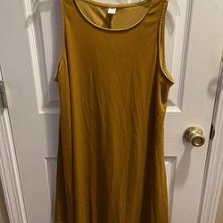 Old Navy golden yellow velvet swing dress Size Large like new smoke free