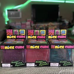 NeeDoh Cube