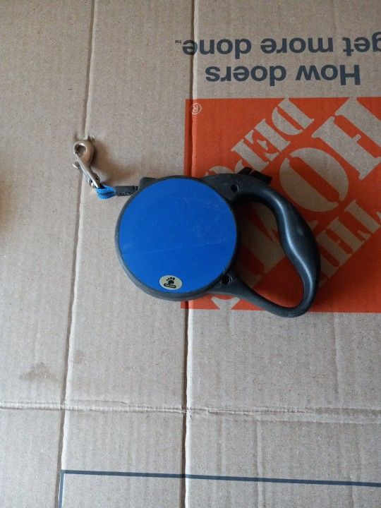 Blue Retractable Pet Leash