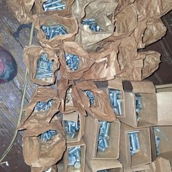 Bolts/Nuts/Washers