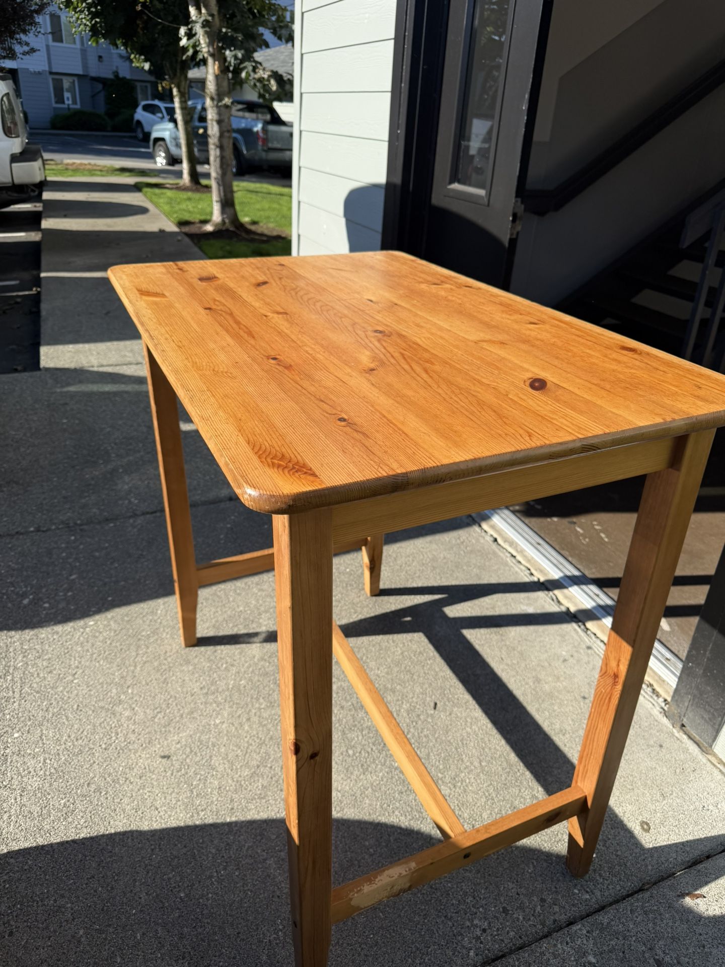 Dinning Table