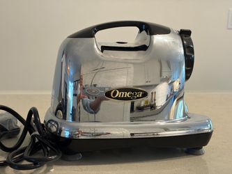 Omega Juicer and Nutrition Center