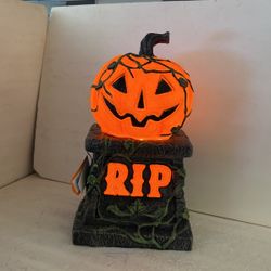 Halloween LED Lighted Heavy Jack O’ Lantern Blow Mold On Tombstone Brand New 