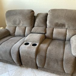 Reclining Sofa/loveseat
