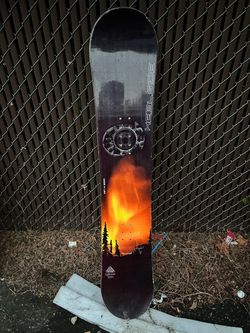 Heel side 151 snowboard