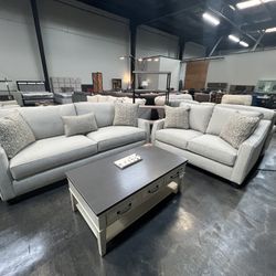 2pc Sofa & Love Seat