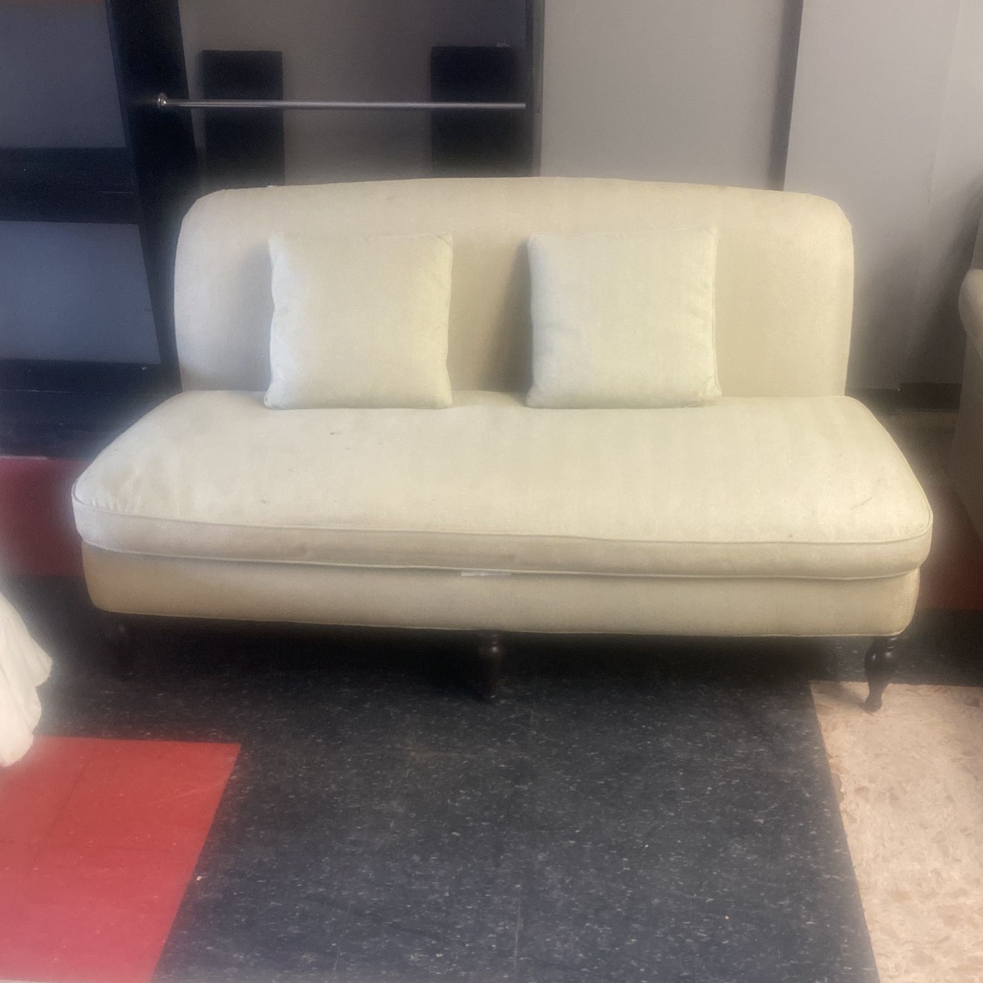 Cushion Couch 