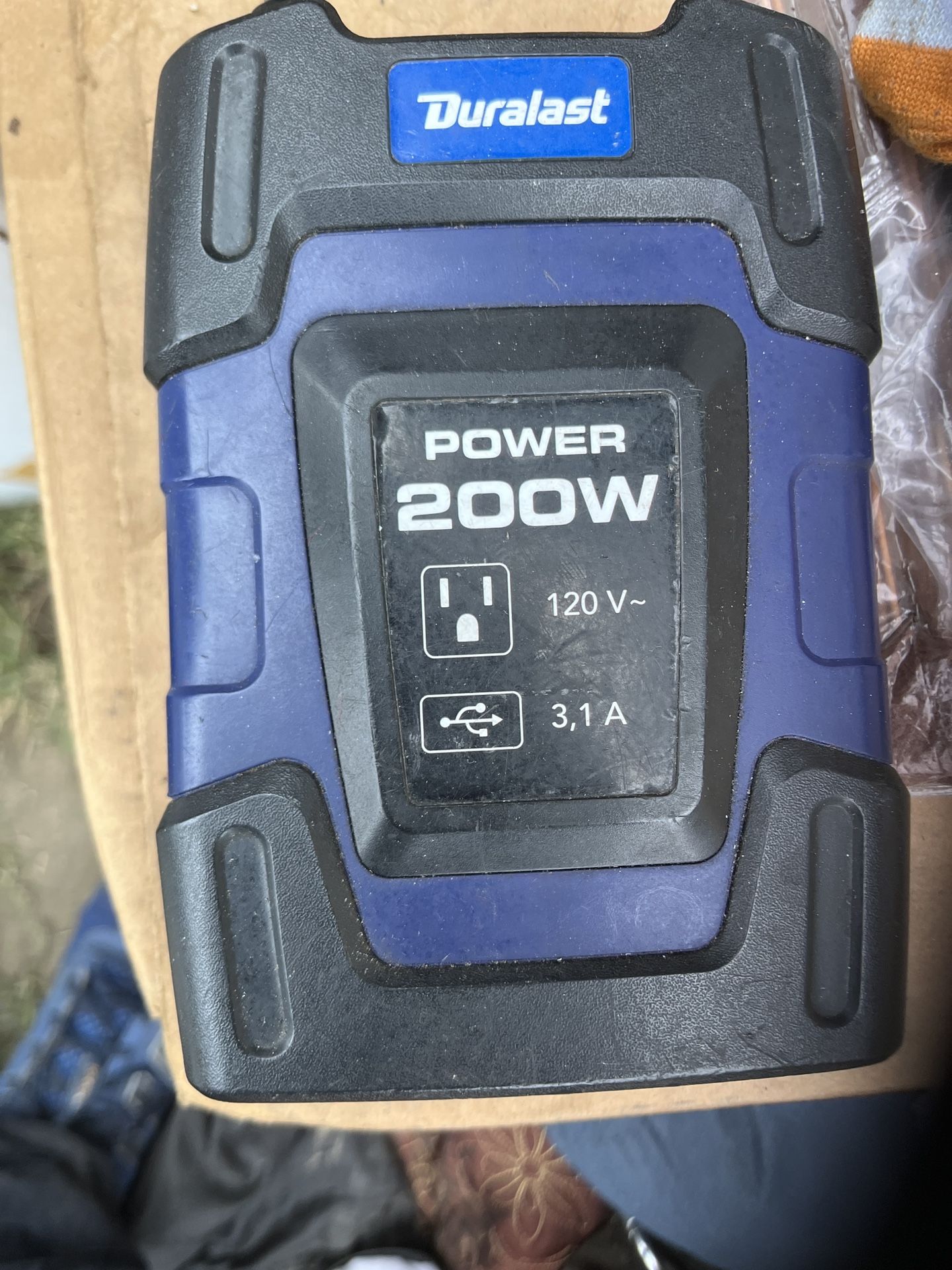 Duralast 200 Watt Power Inverter 12v-power-inverter-200-watt-power Inverter