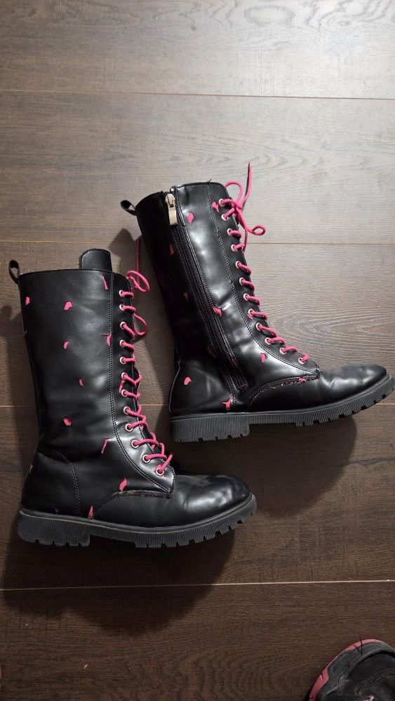 Girls Sz 2 Pink And Black Boots