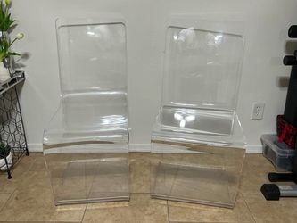Clear Acrylic Ghost Chairs – Set of 2