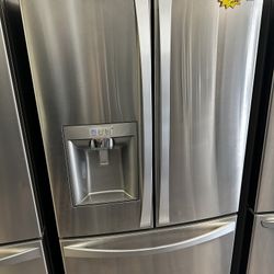 Counter Depth Kenmore Refrigerator With Warranty Delivery Available Fee Depends on Address