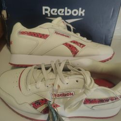 Women New Reebok Shoes