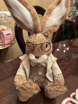 Brand New Mr. Bunny Looks Like A Little Professor Wire Ram Glasses Sits About Including Ears About 10 Inches Of 12 Inches Tall Pick Up Near La Brea