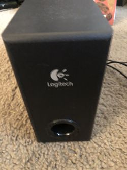 klart naturlig skæbnesvangre Computer and Record Player Speakers with Sub Logitech S220 2.1 Speaker  System for Sale in Turlock, CA - OfferUp