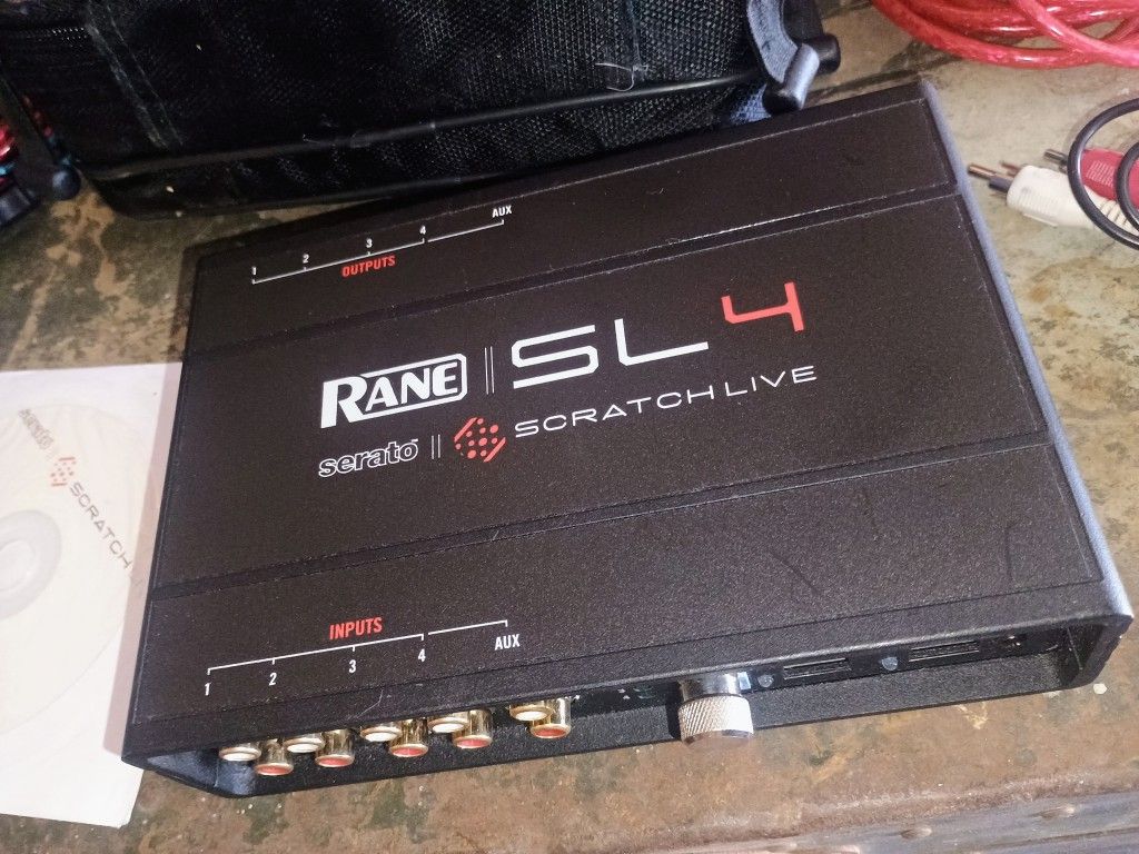 RANE SCRATCH LIVE SL4 Digital DJ System Audio Interface Serato DVS