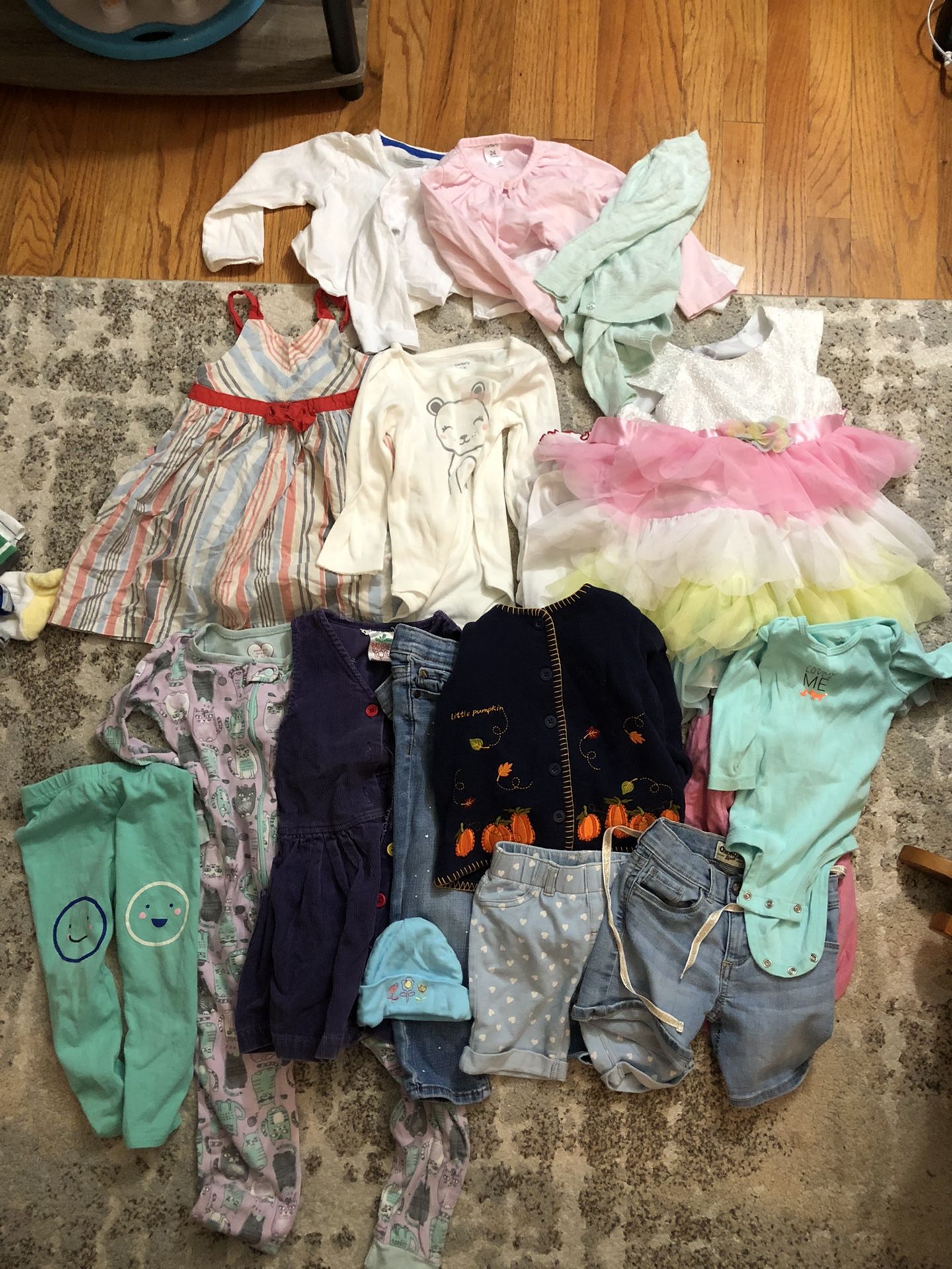 Lot of girls clothes