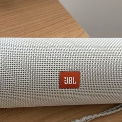 JBL Flip Bluetooth Speaker 
