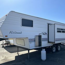 2000 Wildwood Trailer 