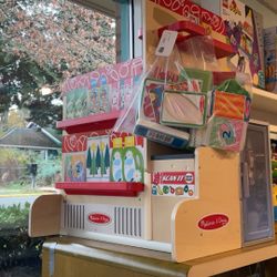 Melissa & Doug Scan It Shopping Mart
