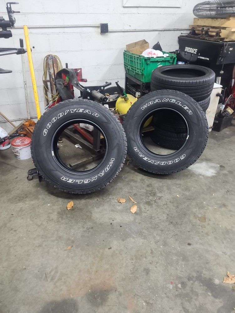 275 70 18 Tires Goodyear Wrangler