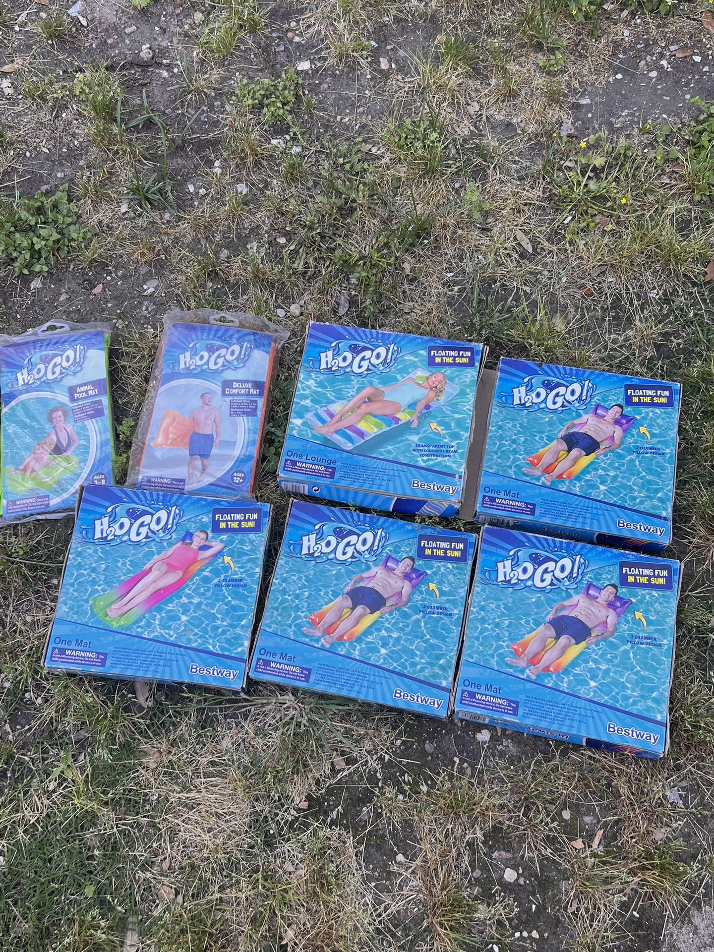 7 Pool Floats , Loungers NEW IN BOX 