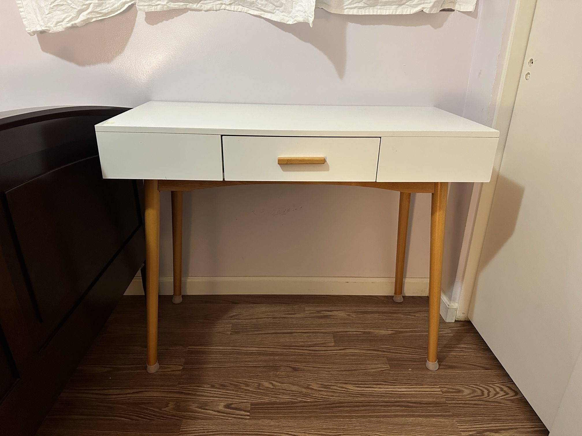 Modern Desk