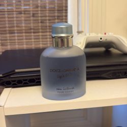 Dolce & Gabbana Light Blue Eau Intense Pour Homme