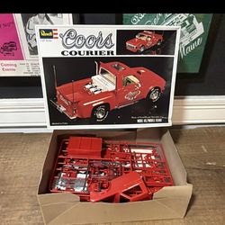 (1970"s) Vintage 1978 Revell Coors Ford Courier Stepside Pickup1/25 , firm.